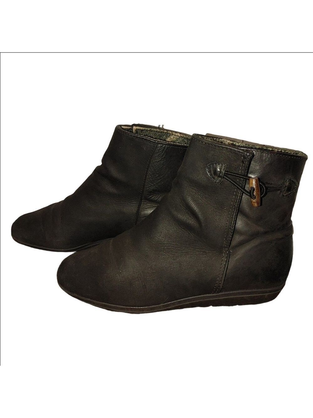 Santana Canada Leather Boots Size 7.5